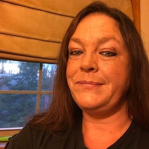 Meet your Posher, Loriann